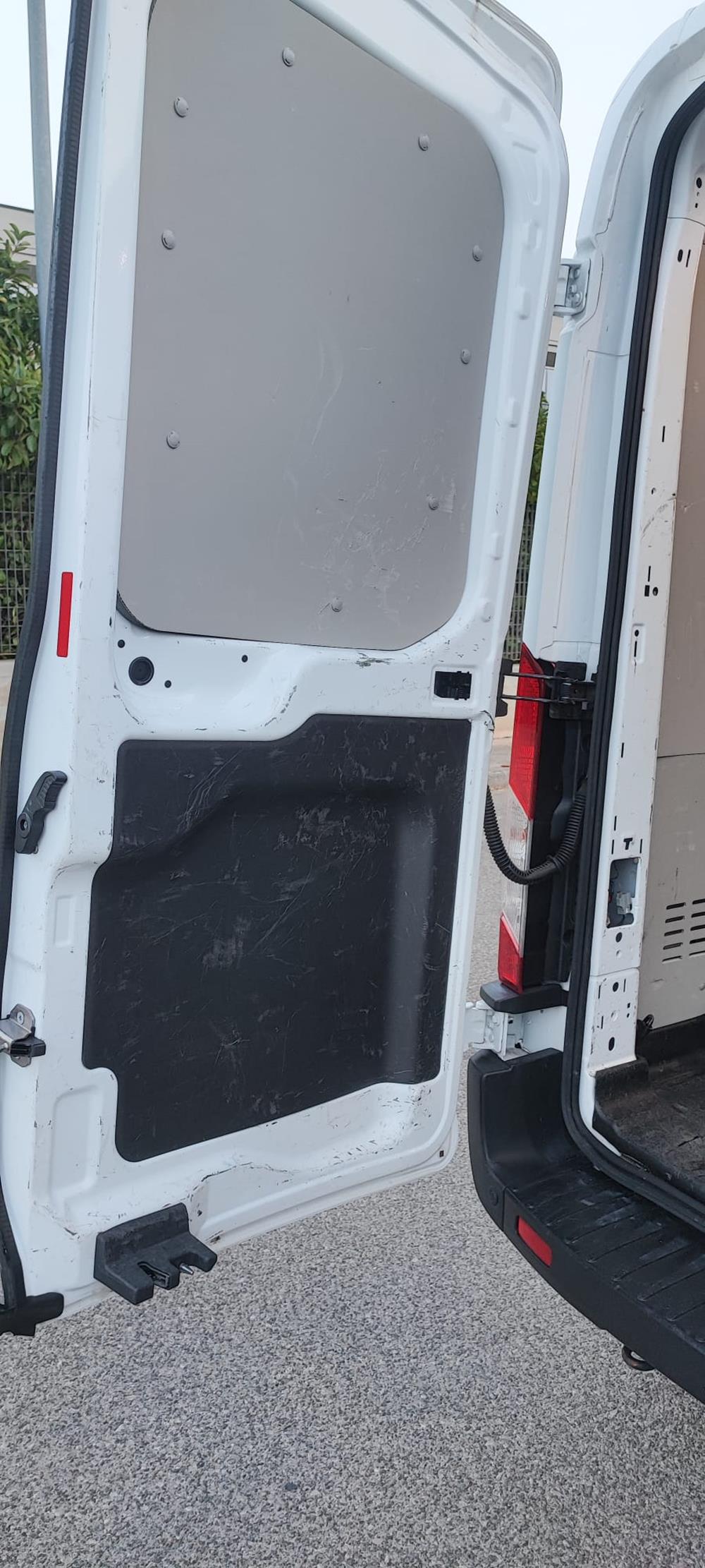 Ford Transit L2H2 Versione Trend Furgone 2.0 TDCI Trend HYBRID Furgone 5530mm. Diesel