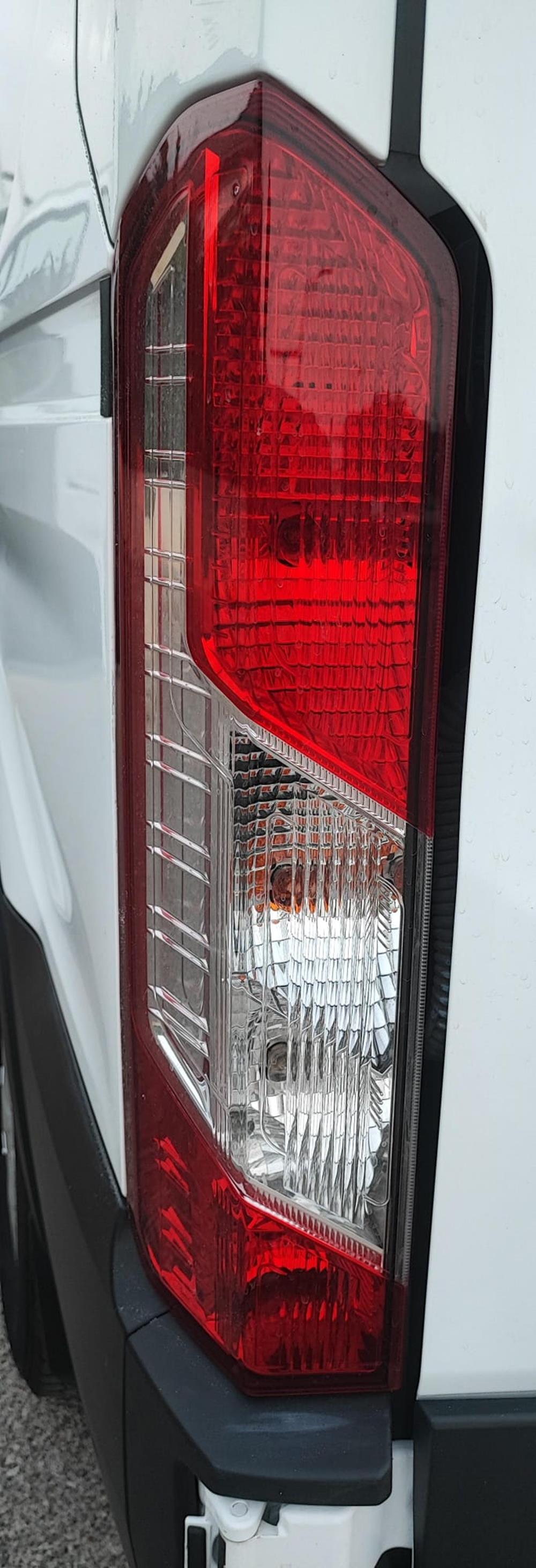 Ford Transit L2H2 Versione Trend Furgone 2.0 TDCI Trend HYBRID Furgone 5530mm. Diesel