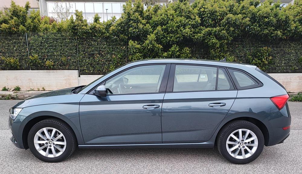 Skoda Scala 1.6TDI DSG 116cv. 85kw.... Ambition Hatchback Diesel