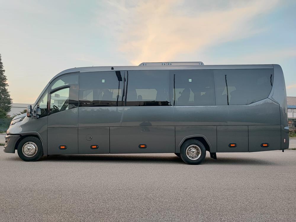 Nuovo Pegaso PEGASO Telaio IVECO Daily 8,50mt. Gran Turismo Luxury 8500mm. Diesel