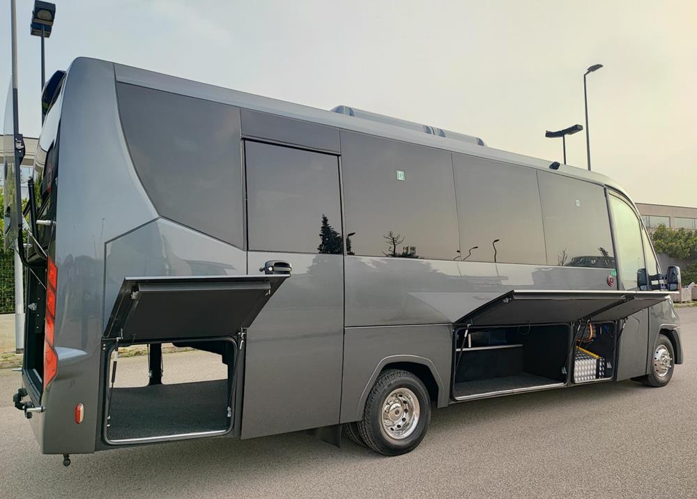 Nuovo Pegaso PEGASO Telaio IVECO Daily 8,50mt. Gran Turismo Luxury 8500mm. Diesel