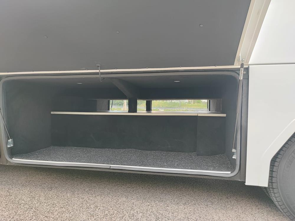 Nuovo Pegaso PEGASO Telaio IVECO Daily 8,50mt. Gran Turismo Luxury 8500mm. Diesel